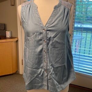 Crochet back chambray tank top